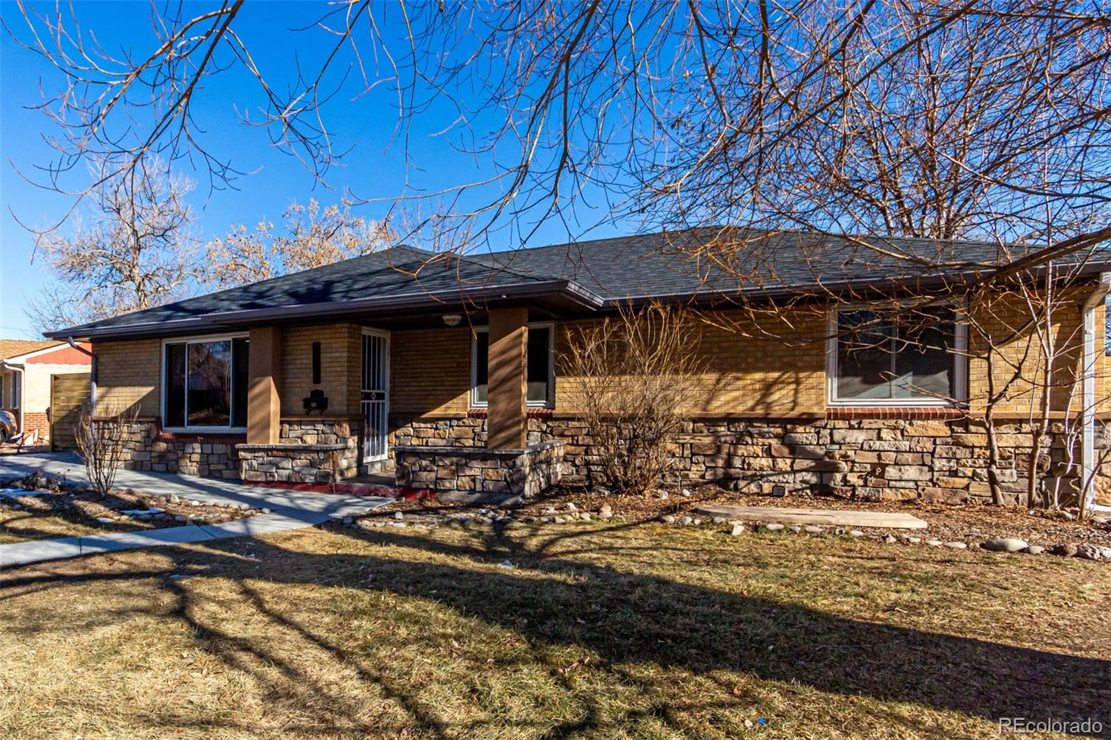 5470 Holland Drive