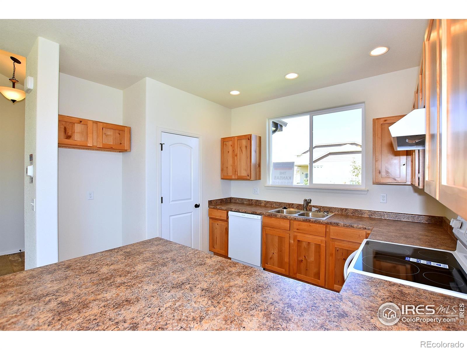 4715 Grapevine Way