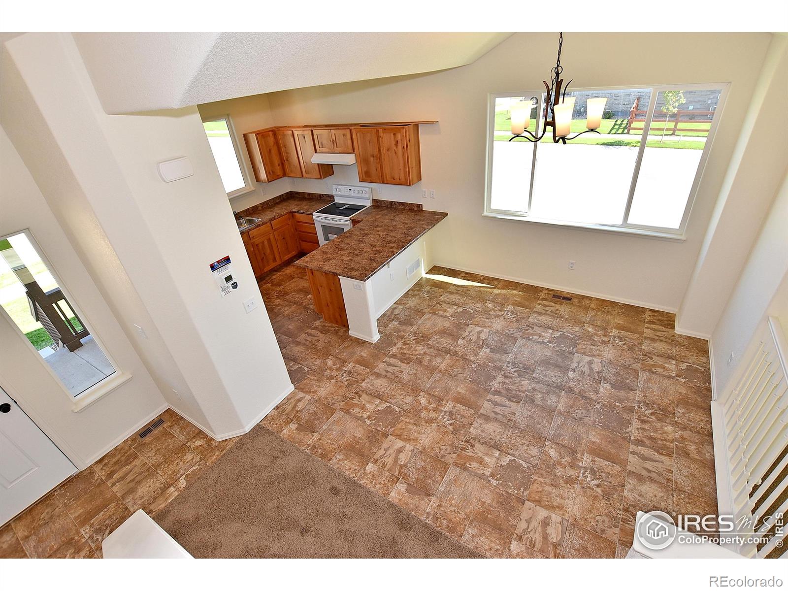 4715 Grapevine Way