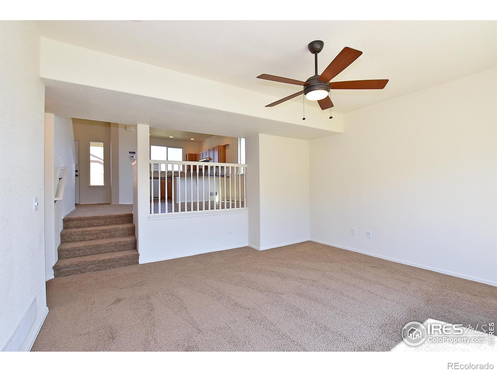 4715 Grapevine Way