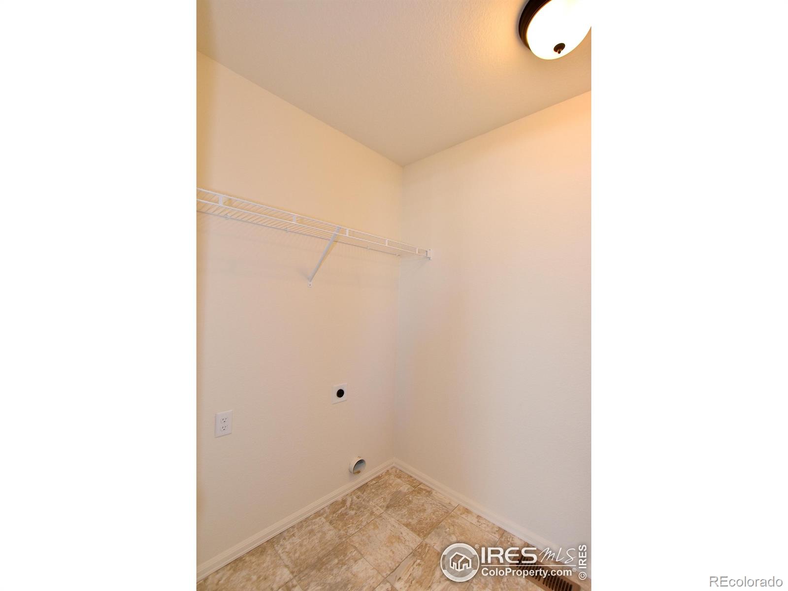 4755 Grapevine Way