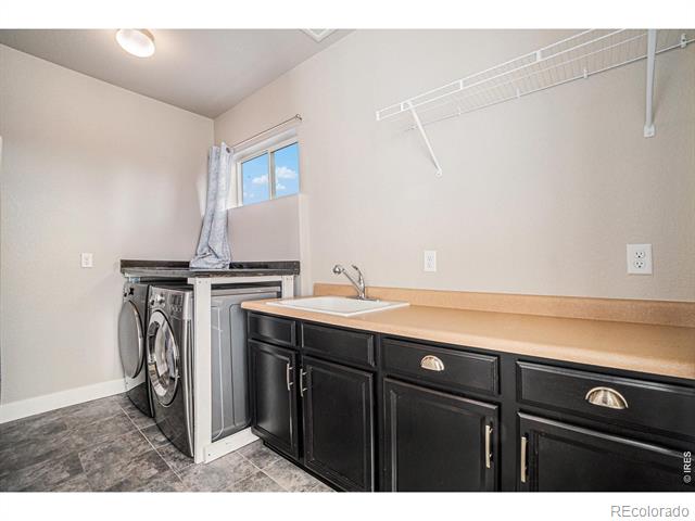 2579 Cub Lake Court