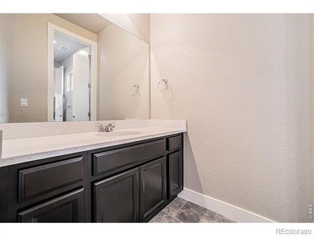 2579 Cub Lake Court