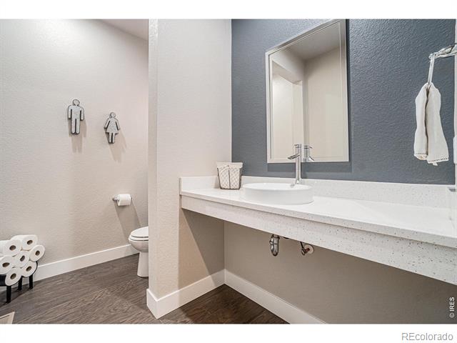 2579 Cub Lake Court