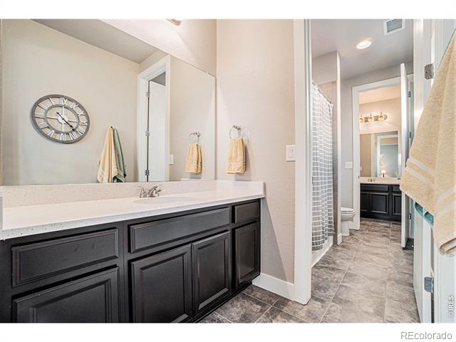 2579 Cub Lake Court