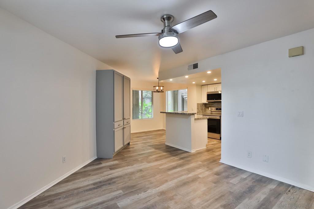 1270 Cleveland Ave M111