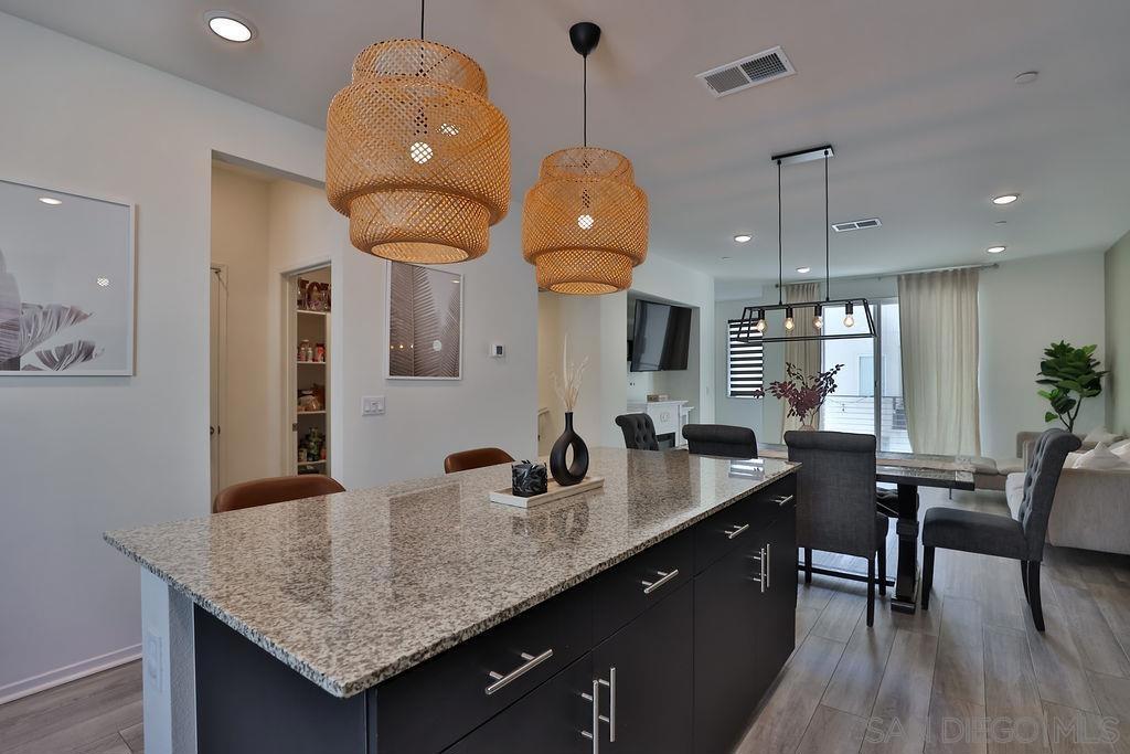 5264 Beachfront Cove 216