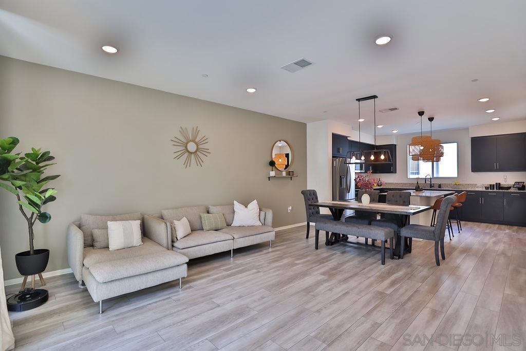 5264 Beachfront Cove 216