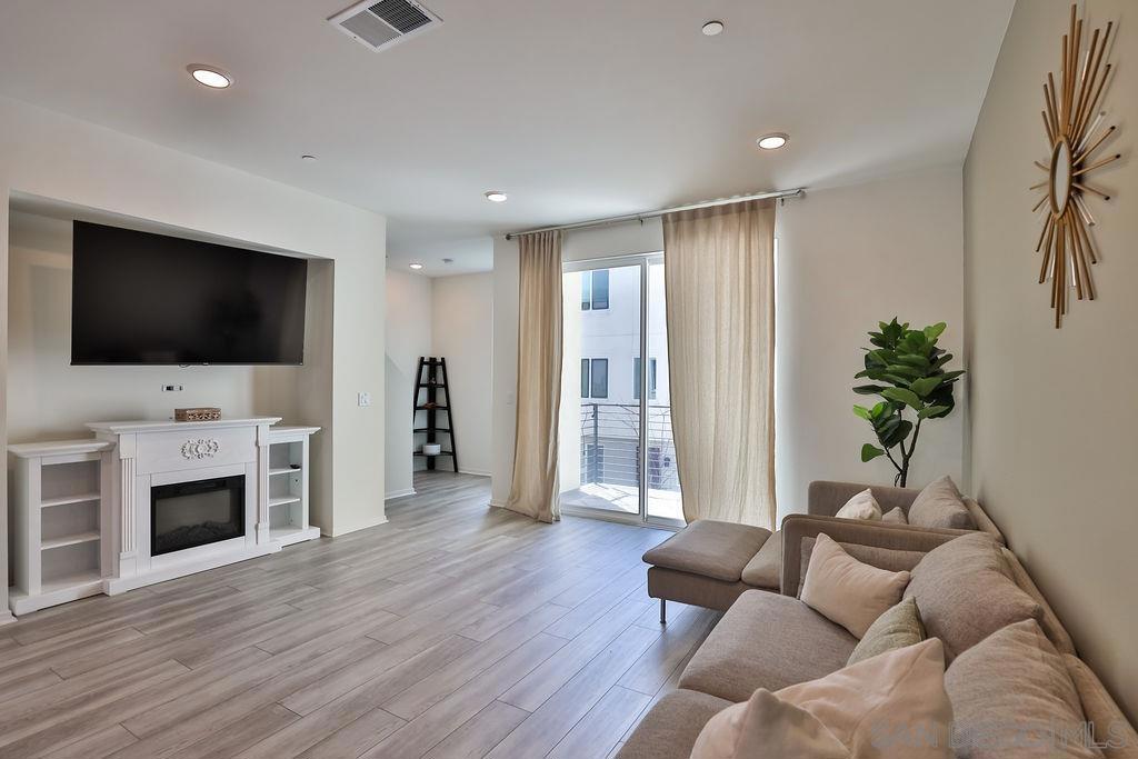 5264 Beachfront Cove 216