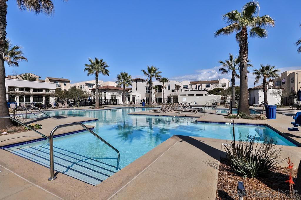 5264 Beachfront Cove 216