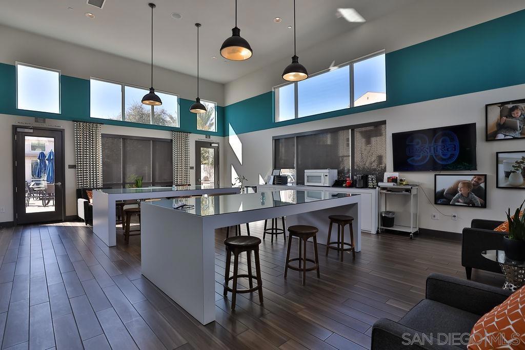 5264 Beachfront Cove 216