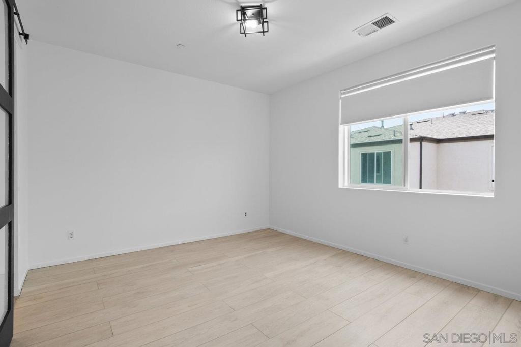 5212 Beachfront Cove 31