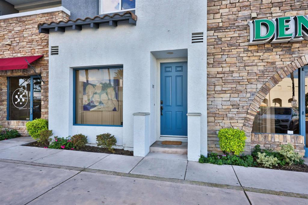 1760 E Palomar Street 105