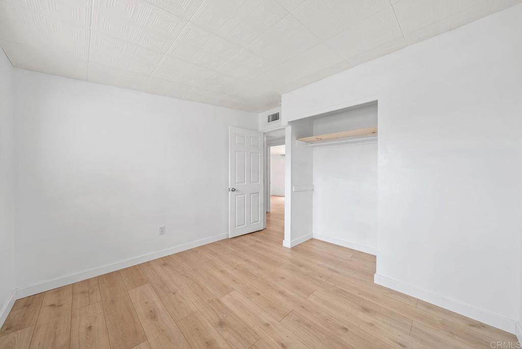 1081 Oleander Avenue