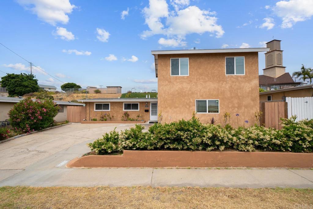 1081 Oleander Avenue