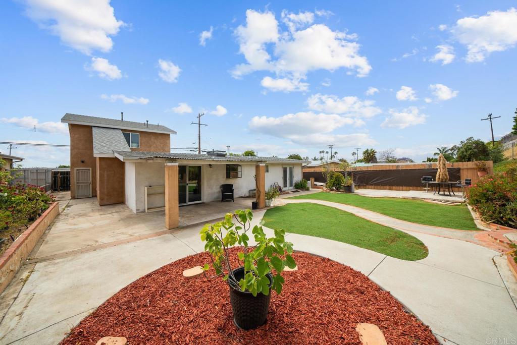 1081 Oleander Avenue