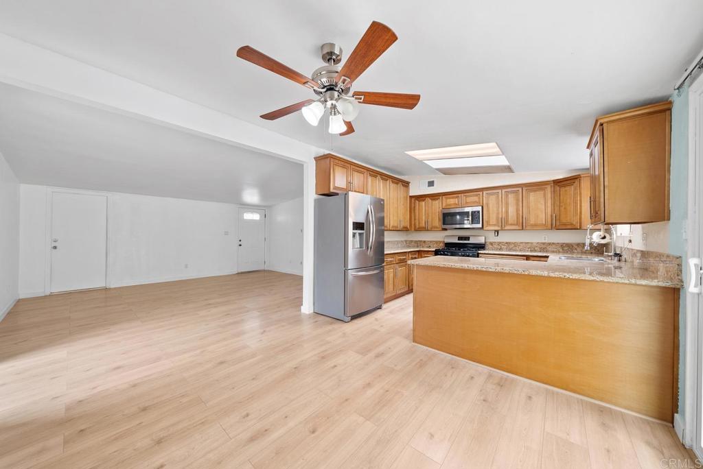 1081 Oleander Avenue