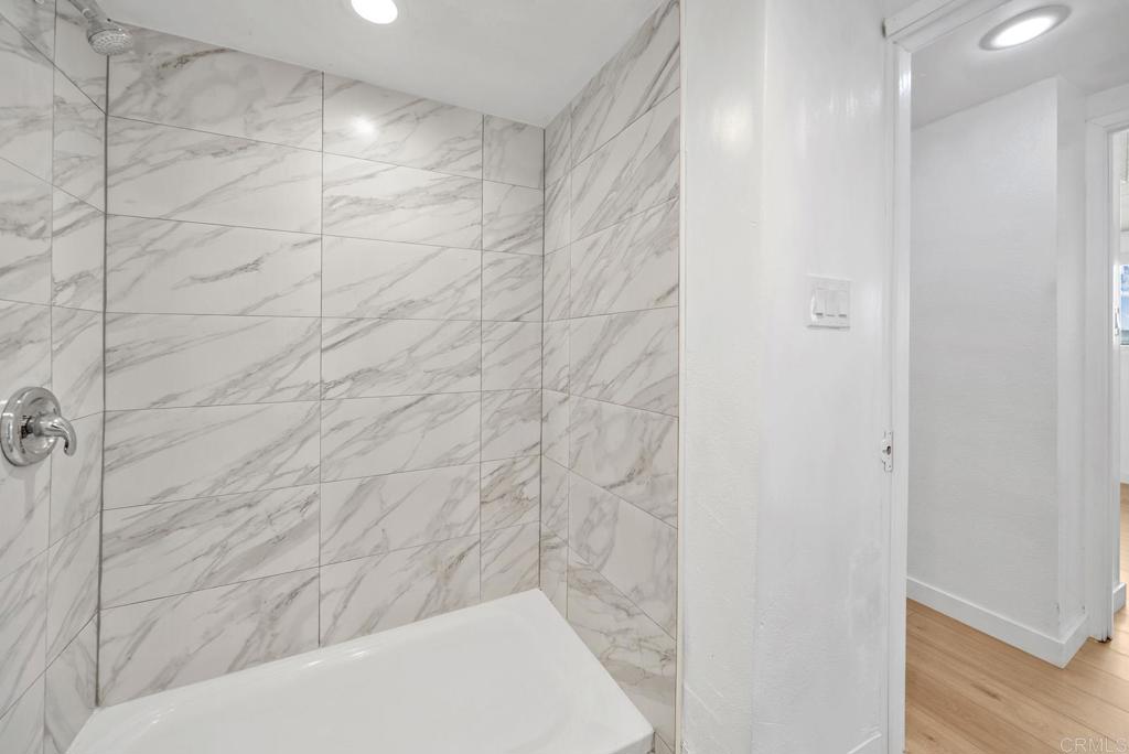 1081 Oleander Avenue