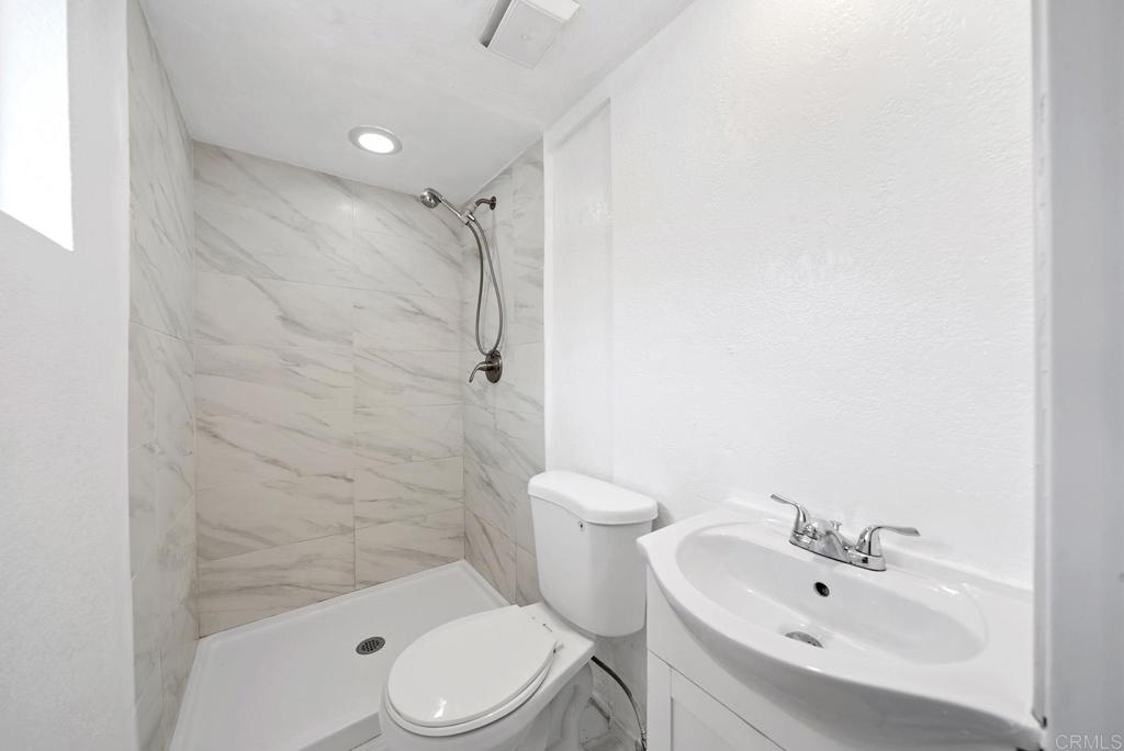 1081 Oleander Avenue