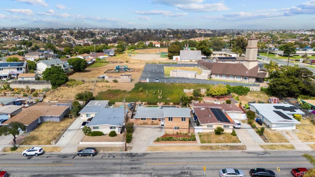 1081 Oleander Avenue