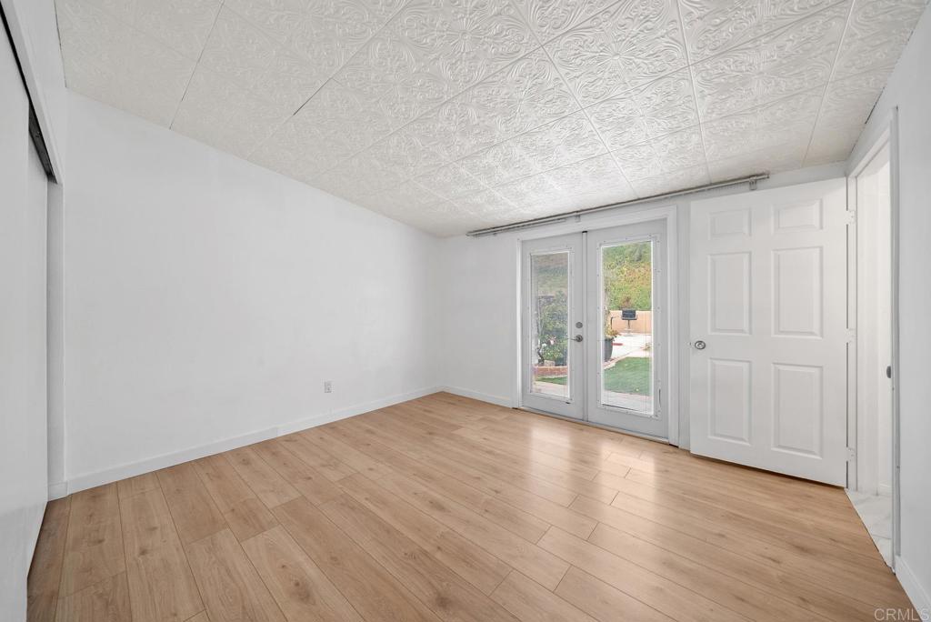 1081 Oleander Avenue