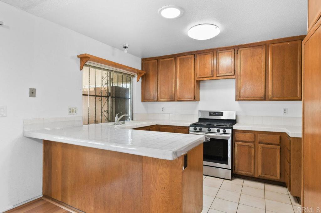 684 Kingswood Street