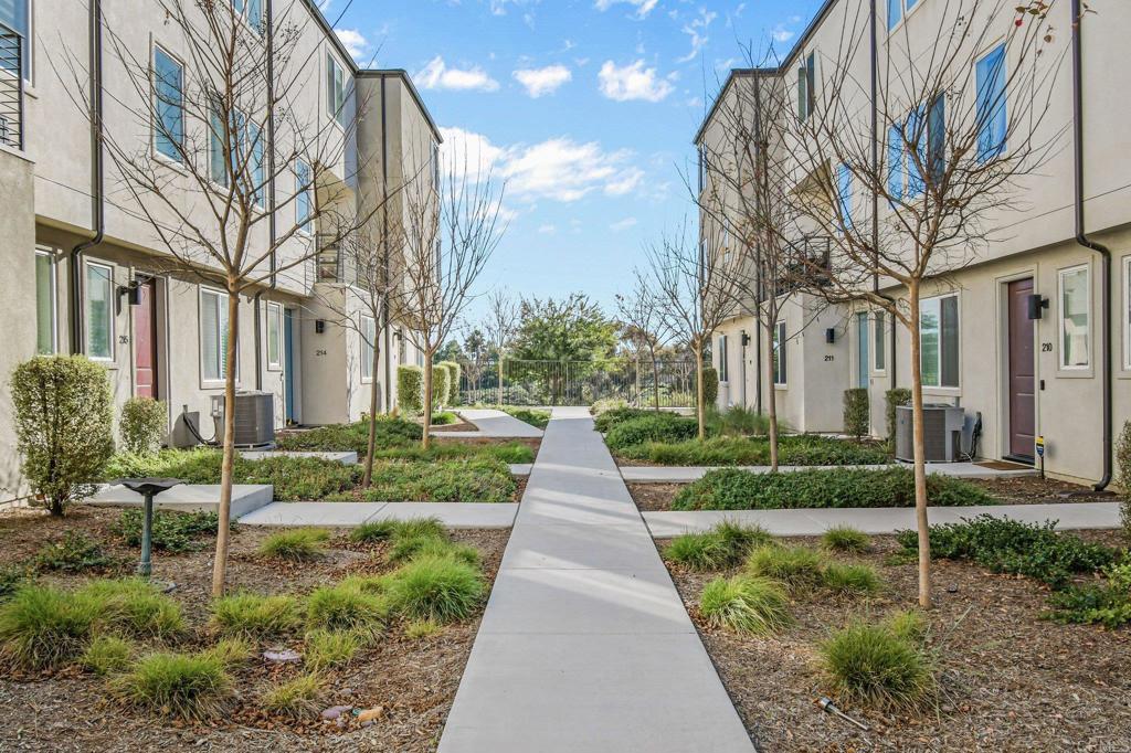 5264 Beachfront Cove St. 214