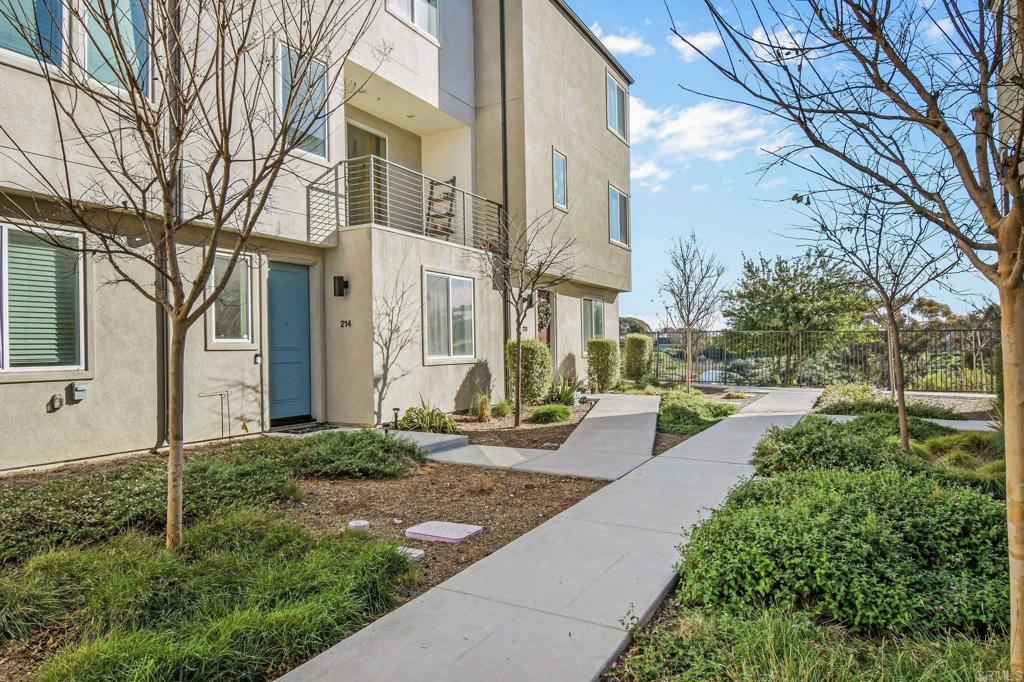 5264 Beachfront Cove St. 214