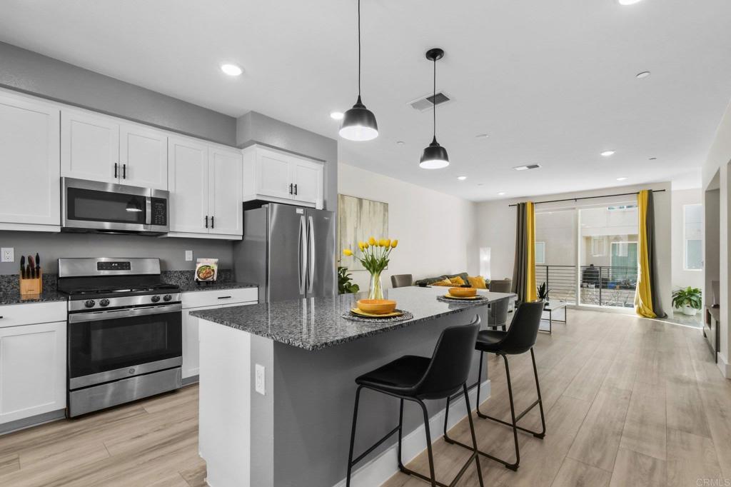 5264 Beachfront Cove St. 214