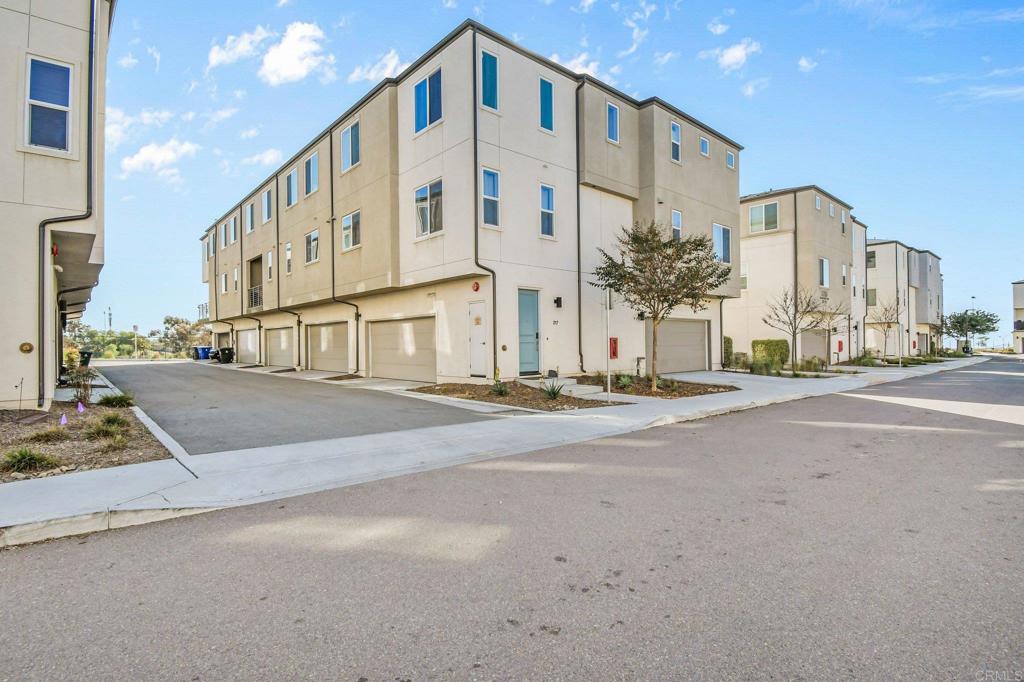 5264 Beachfront Cove St. 214