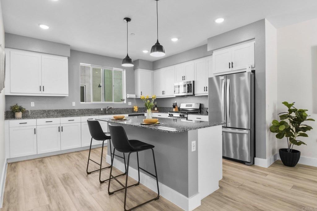 5264 Beachfront Cove St. 214