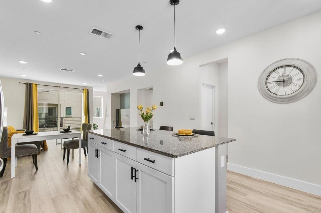 5264 Beachfront Cove St. 214