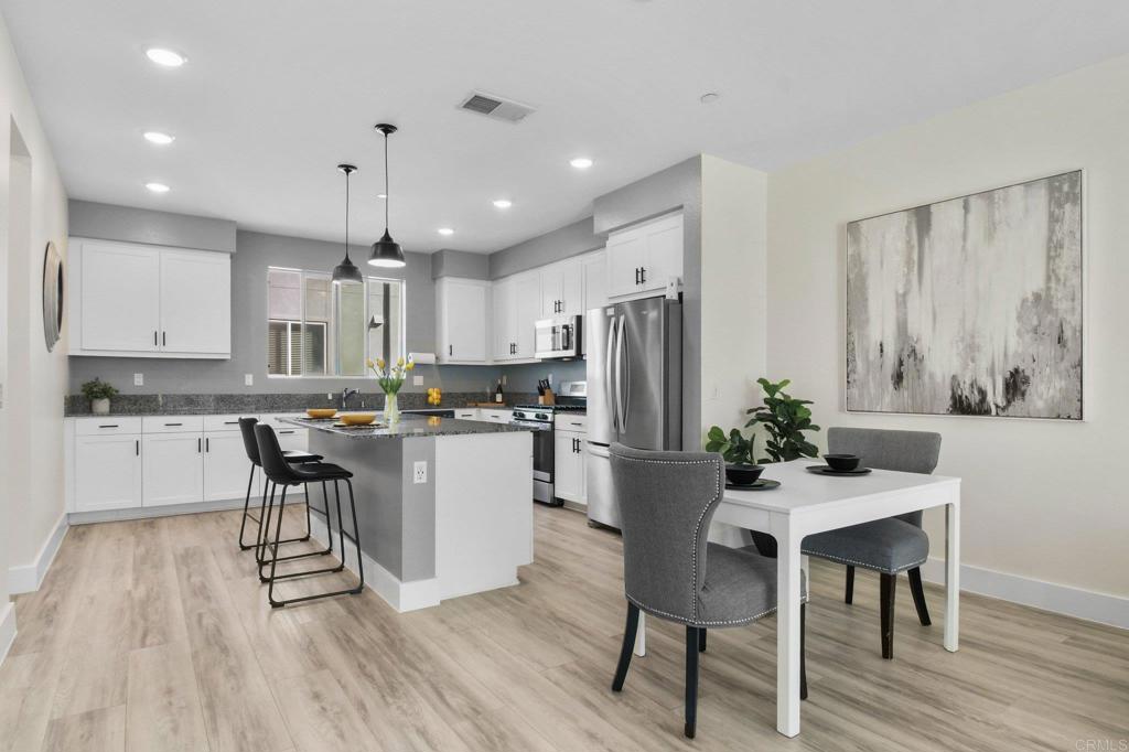 5264 Beachfront Cove St. 214