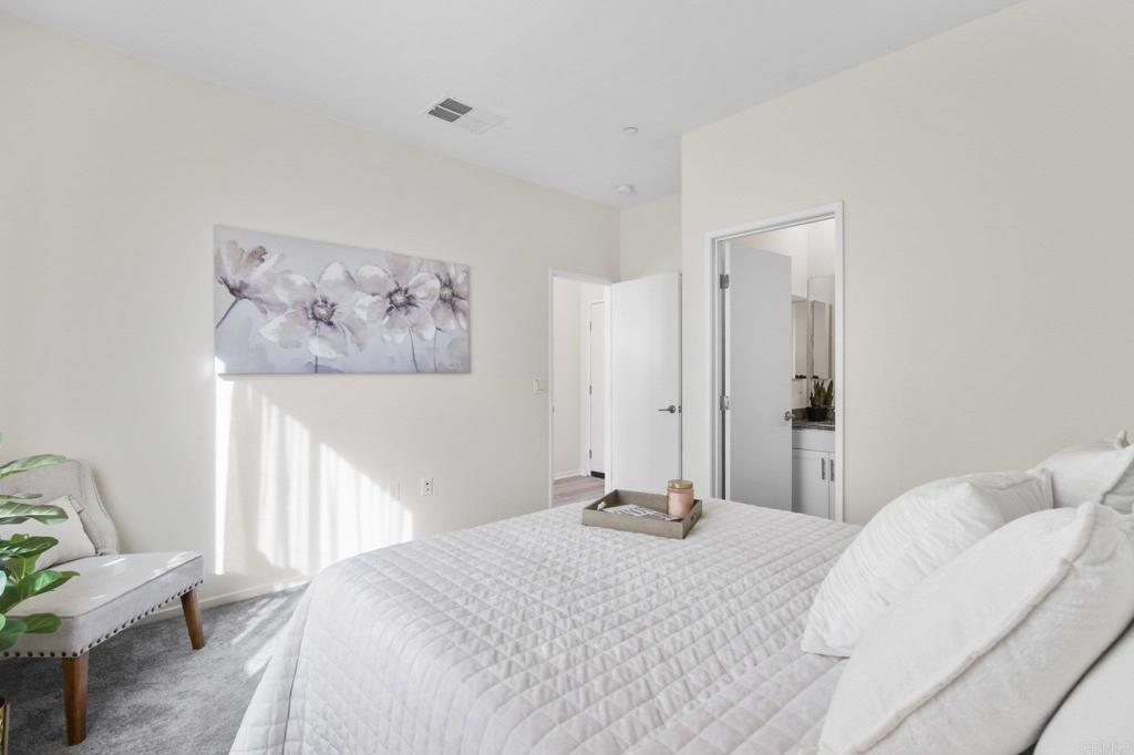 5264 Beachfront Cove St. 214