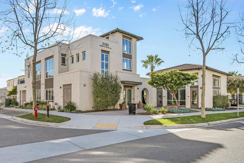 5211 Beachfront Cove St. 10