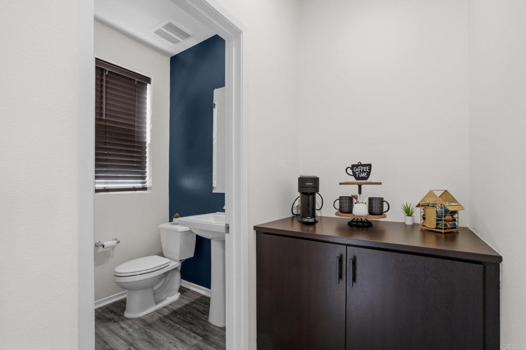 5211 Beachfront Cove St. 10