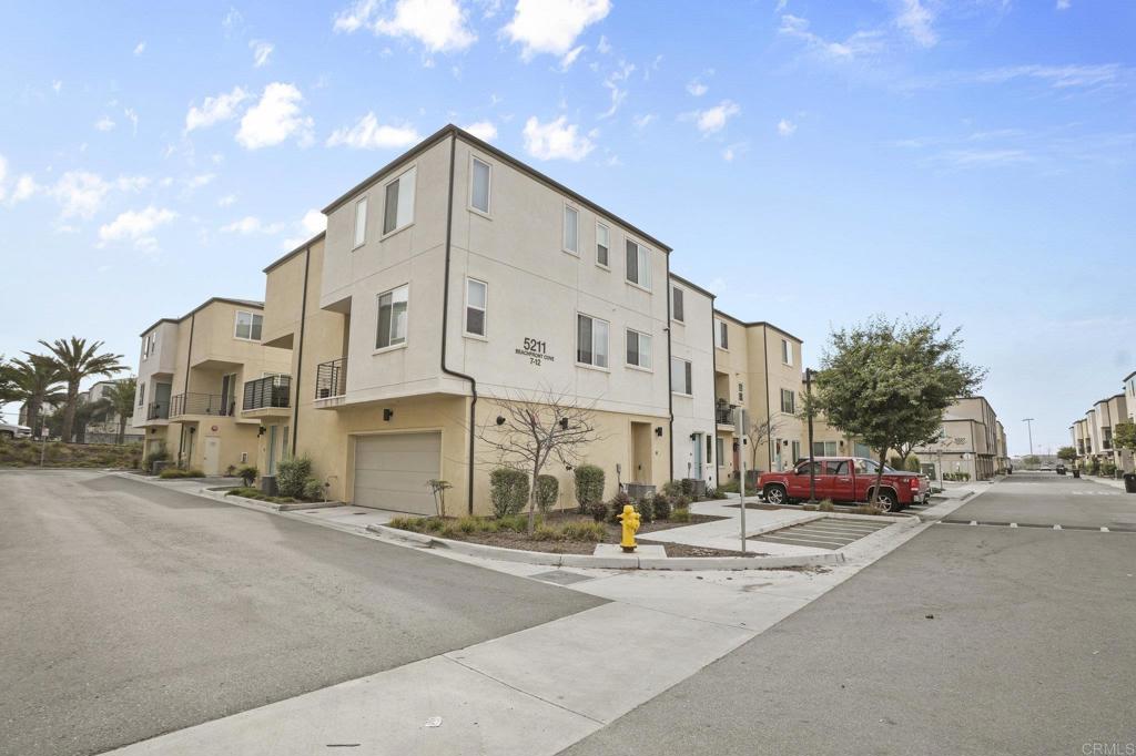 5211 Beachfront Cove St. 10