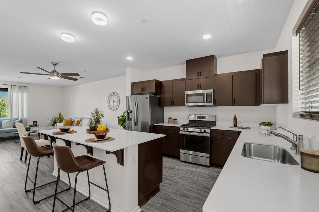 5211 Beachfront Cove St. 10