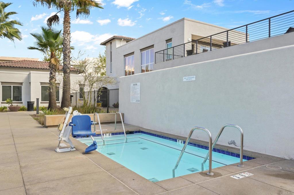 5211 Beachfront Cove St. 10