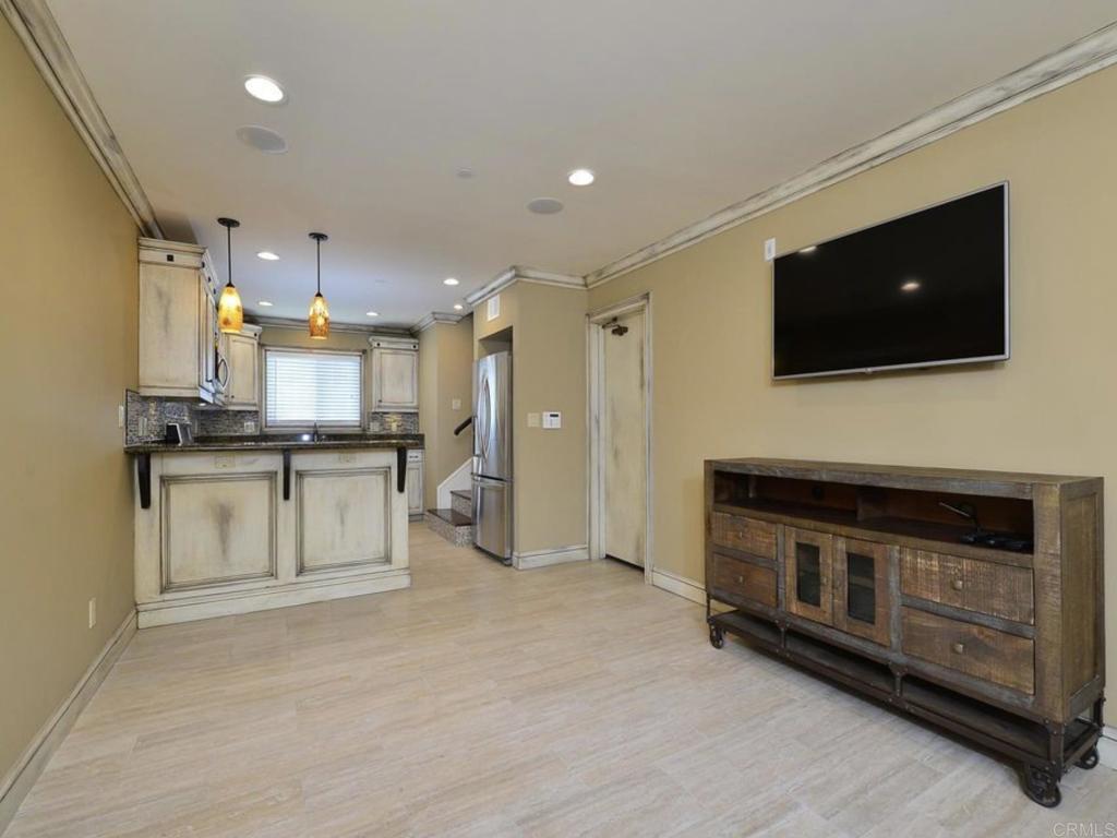 249 Del Mar Avenue