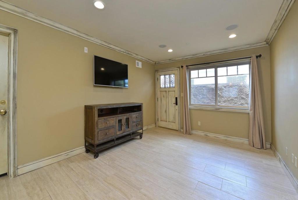 249 Del Mar Avenue