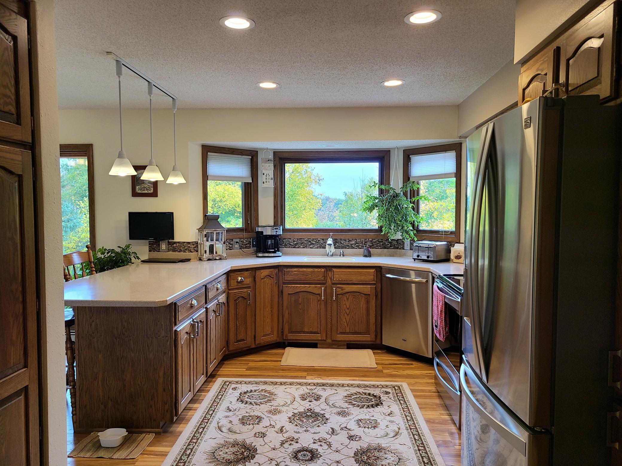 402 Shorewood Drive