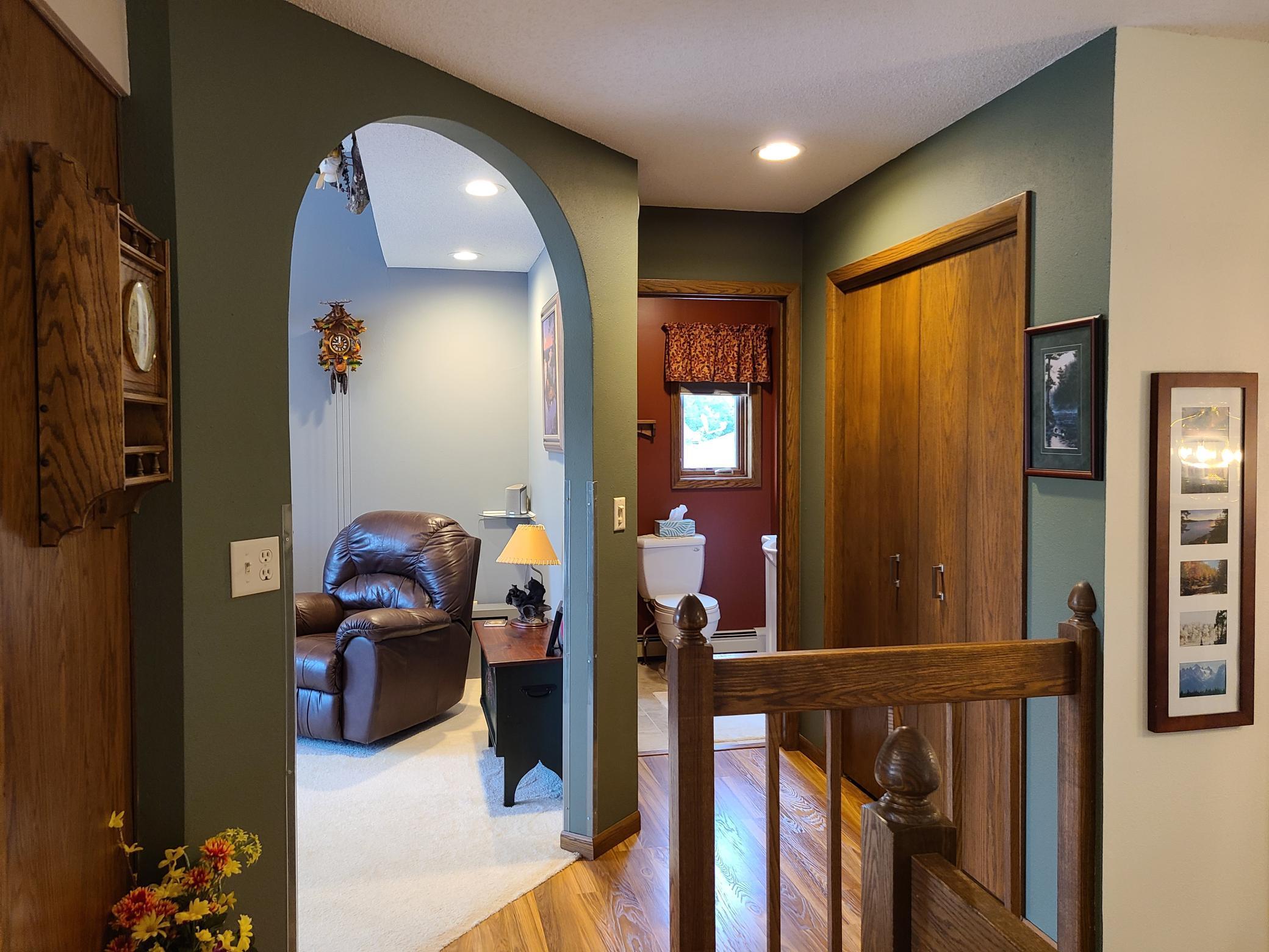 402 Shorewood Drive