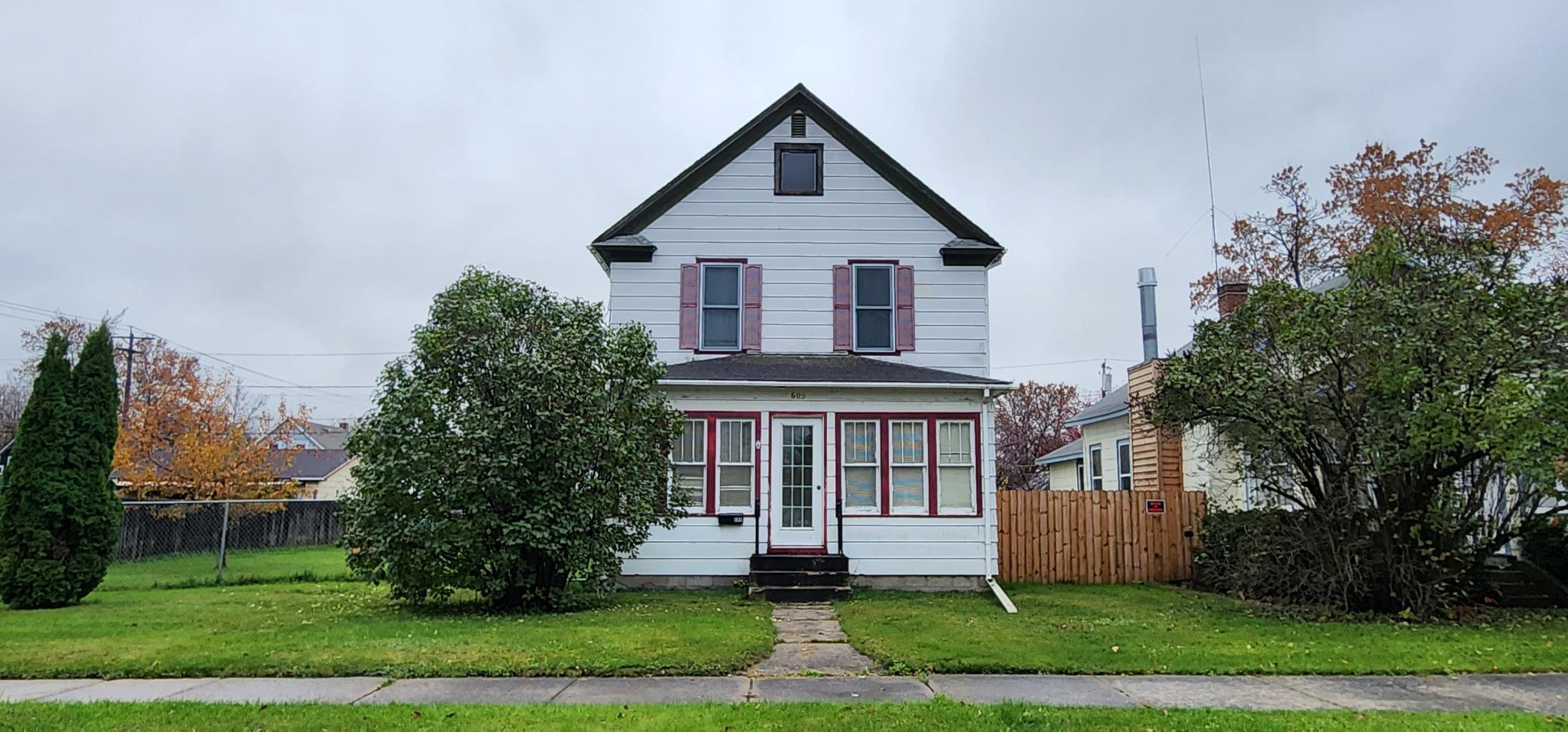609 8th Street