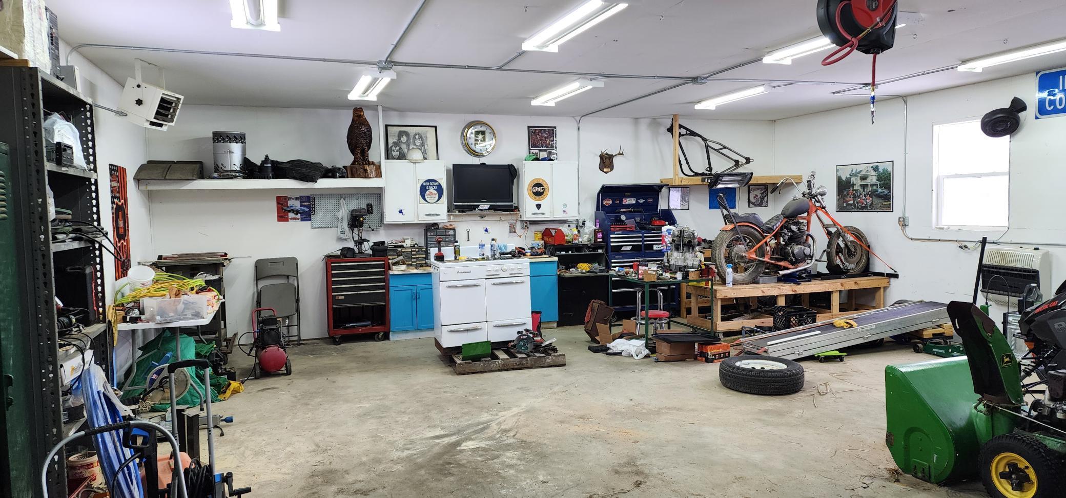 2808 Pleasant Avenue