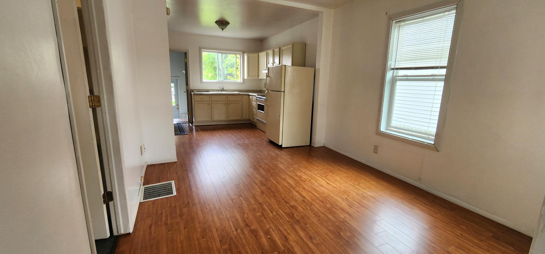 906 9th Street