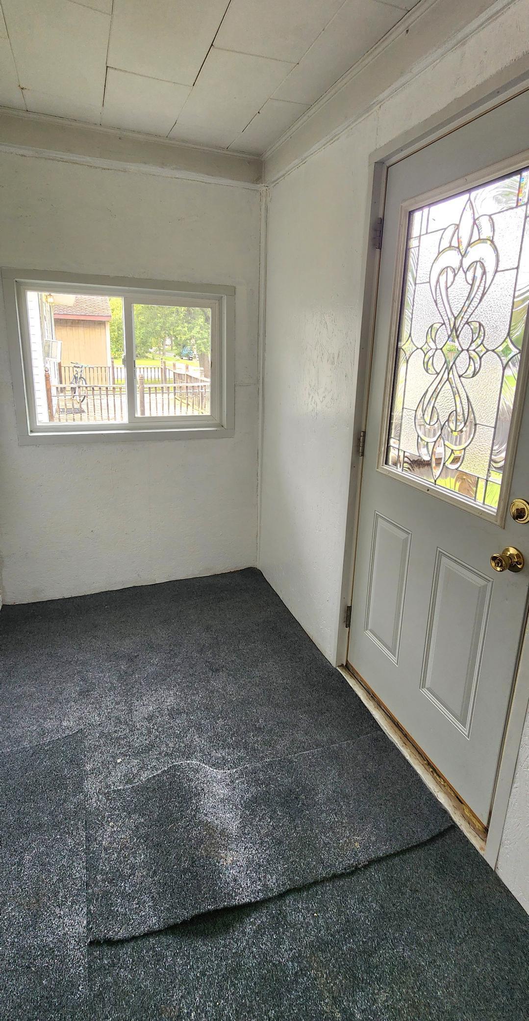 906 9th Street
