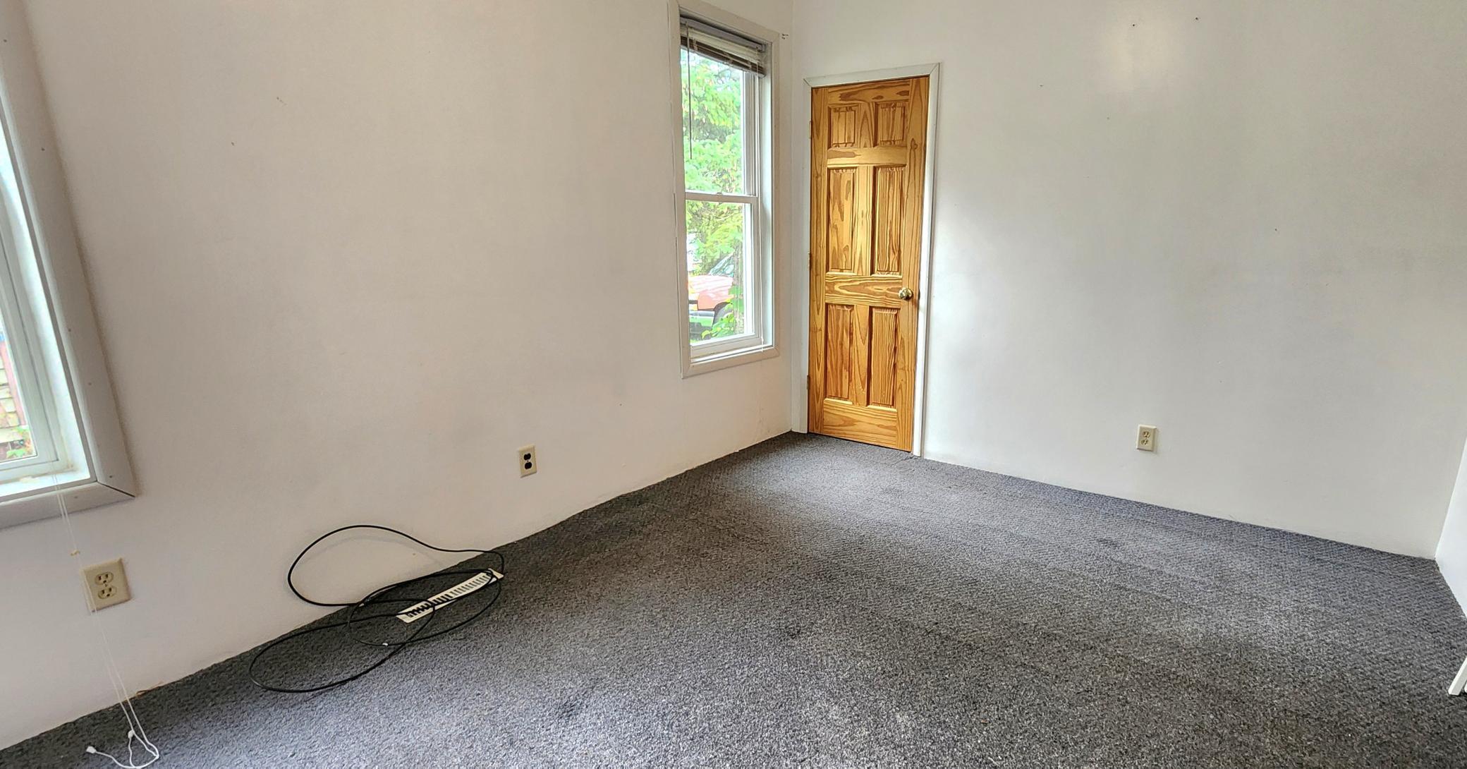 906 9th Street