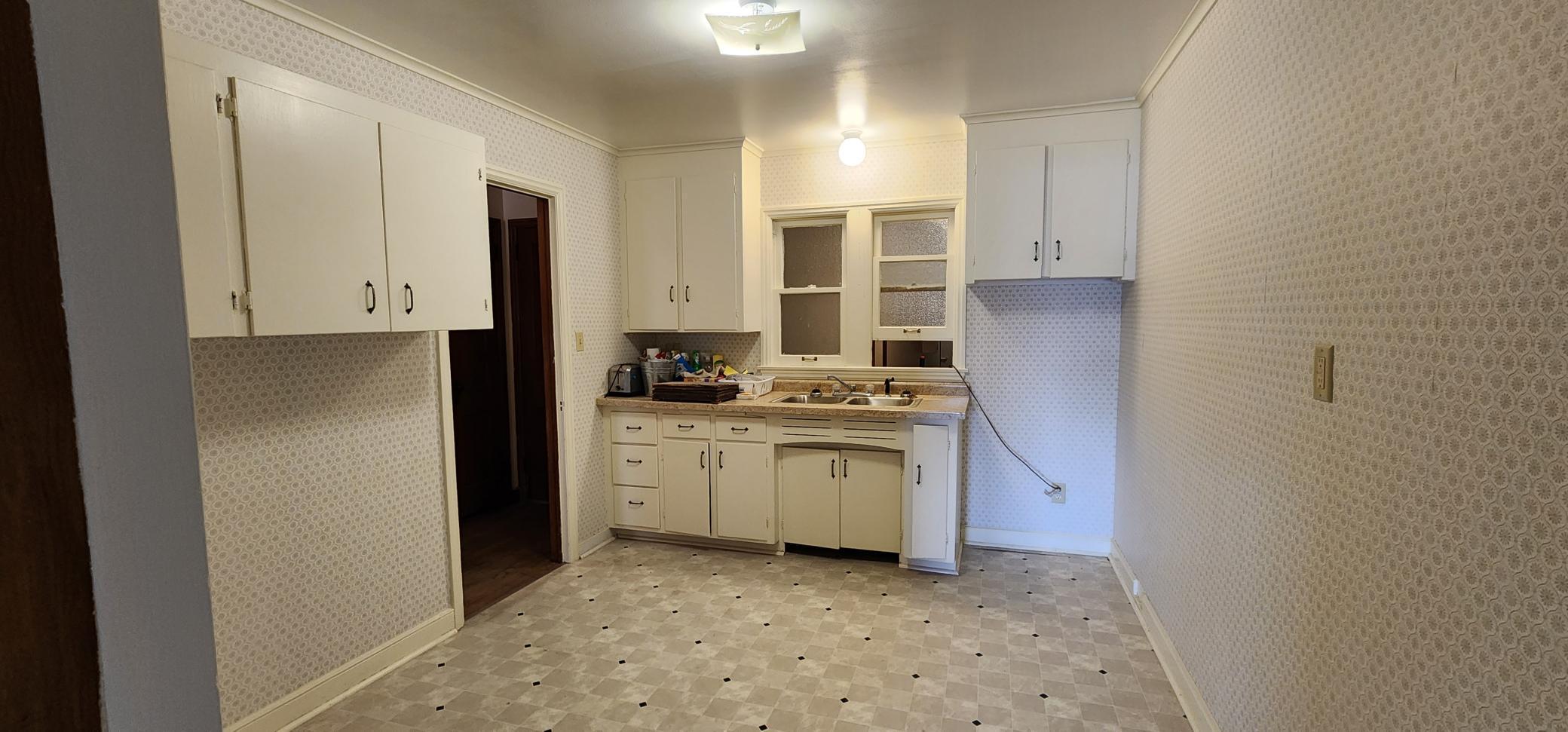 327 3rd Street