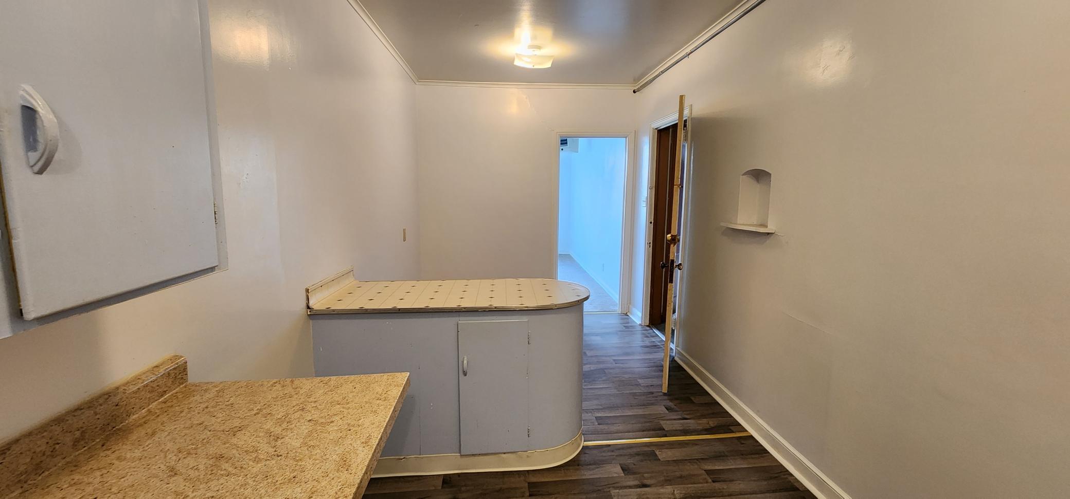 327 3rd Street